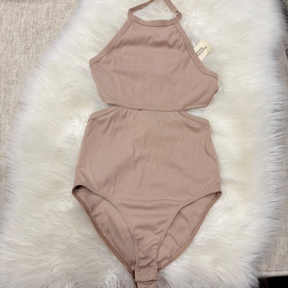 Forever 21 Tops - Forever 21 Womens Ribbed Knit Halter Bodysuit Coffee Tan Side Cutouts Size M NEW